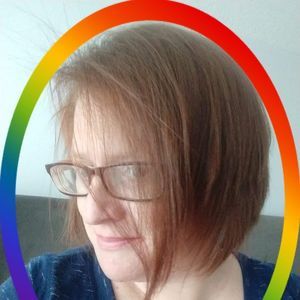 Meet your Posher, Elana